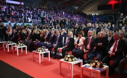 CHP Genel Başkanı Özgür Özel: ‘Bazı televizyonlarda, gazetelerde birkaç kişinin isyanını, itirazını duyuyorsunuz’