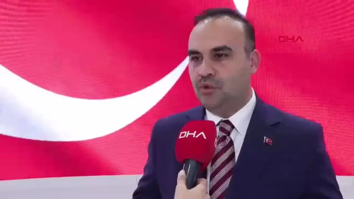 Bakan Kacır: Savunma Sanayi Azimle Gelişiyor