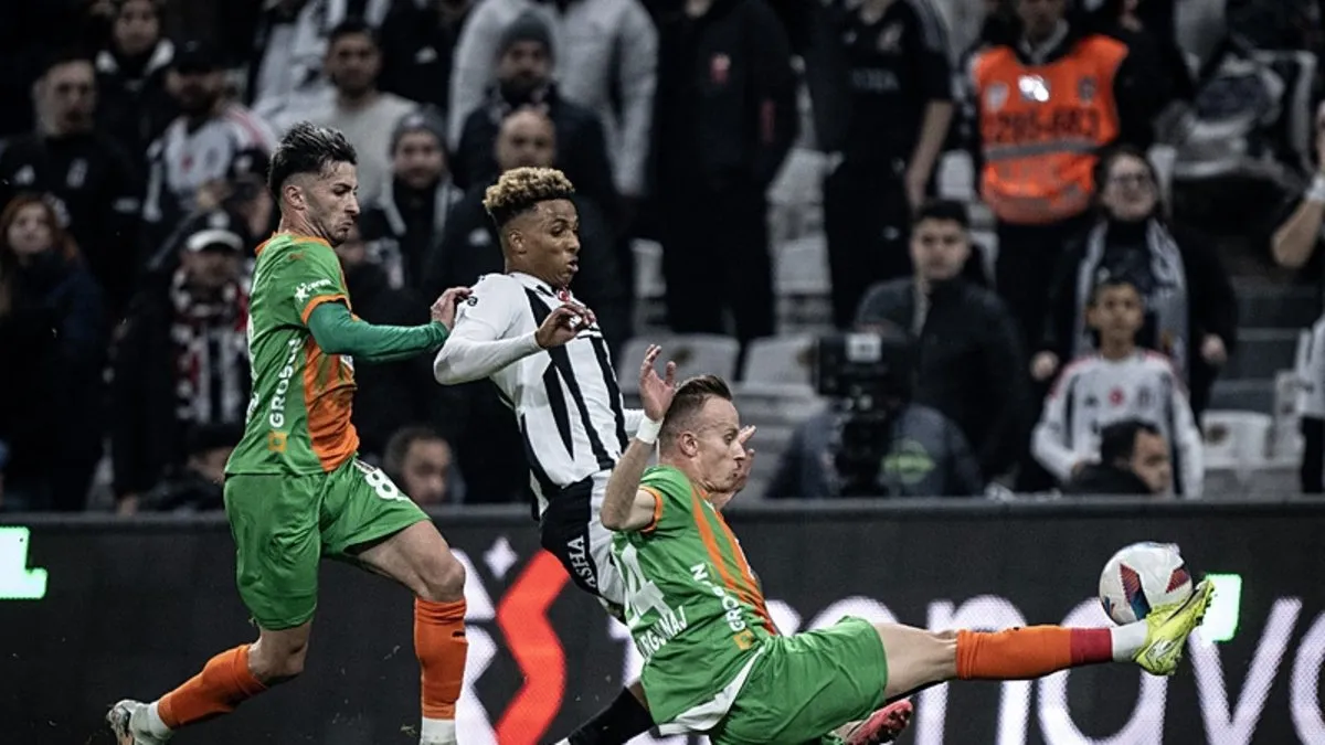 Beşiktaş’ta kan kaybı devam ediyor! Kartal Alanyaspor engelini geçemedi