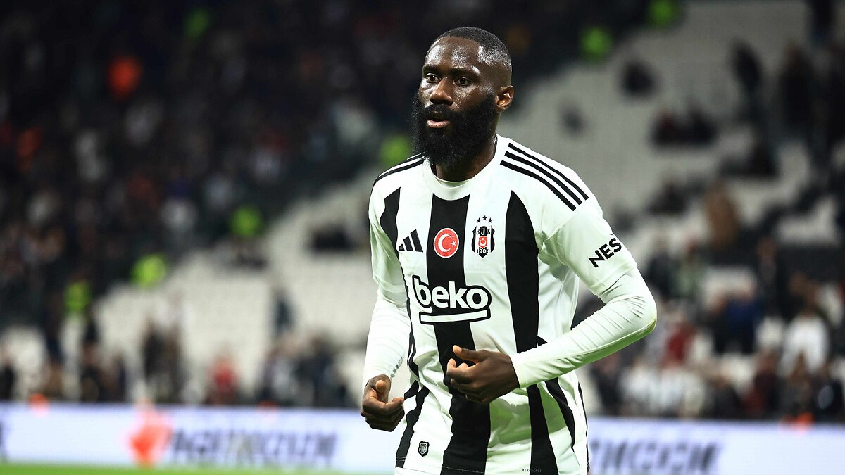 Dolmabahçe’de Arthur Masuaku’ya tepki!