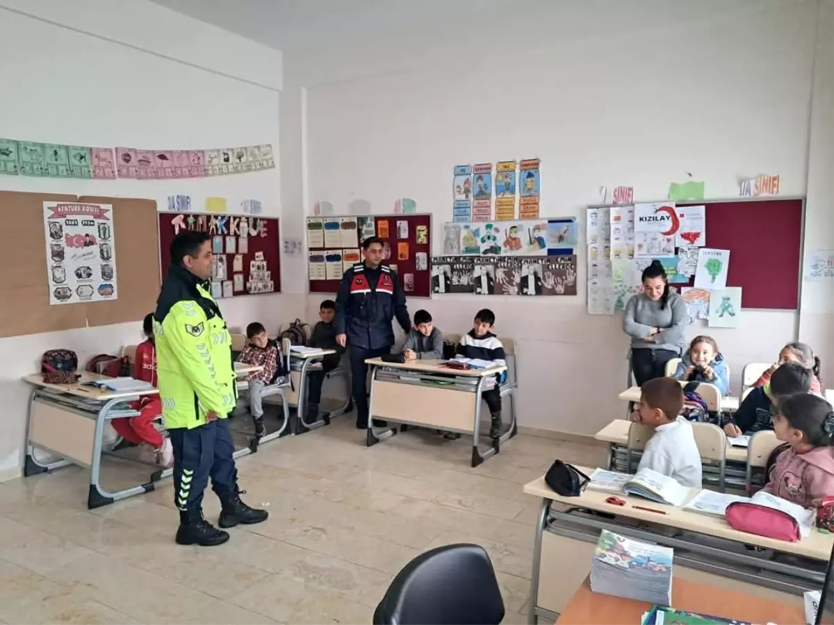 Gürün’de Öğrencilere Trafik Eğitimi