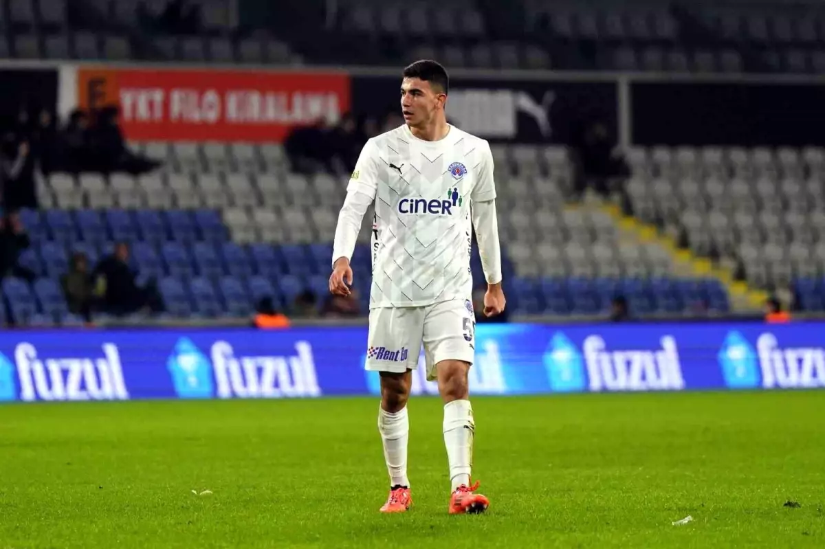Yasin Özcan Aston Villa’ya Transfer Oluyor