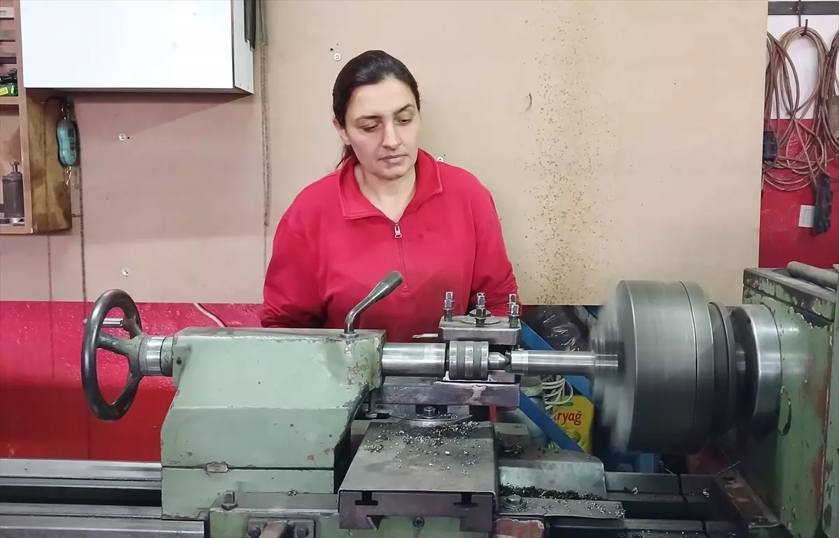 Kadın Usta: Tarım Makineleri İmalatı