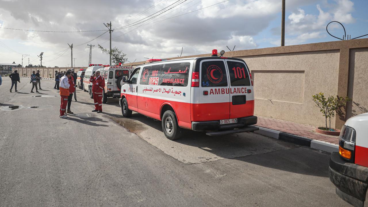 Filistin Kızılayı, Refah’ta İsrail’in kuşattığı bölgeye girmeyi başardı